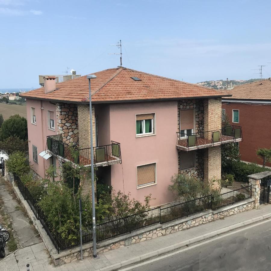 4 Pini Apartman Ancona Kültér fotó